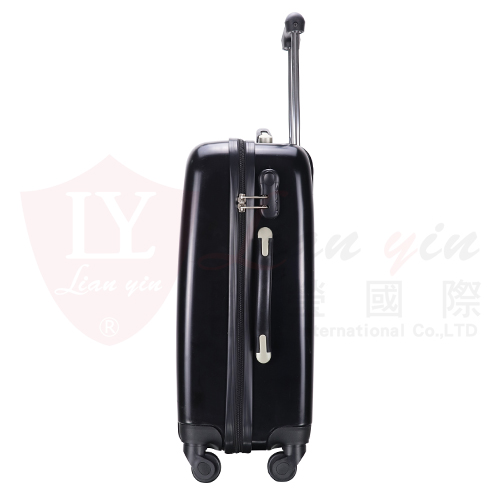 Camper 印花行李箱 