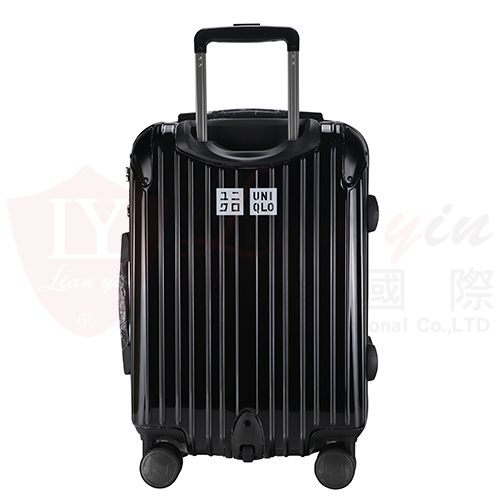 UNIQLO直噴印刷行李箱